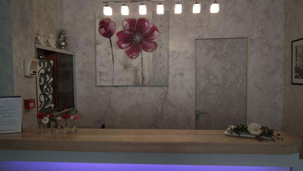 Hotel Des Pays Bas 3*