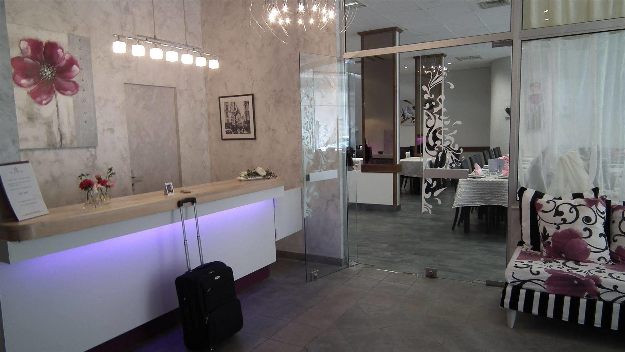 Des Pays Bas Hotel 3*