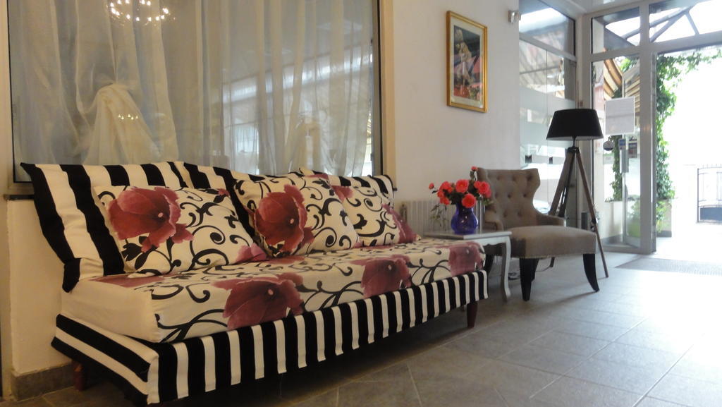 Des Pays Bas Hotel 3*